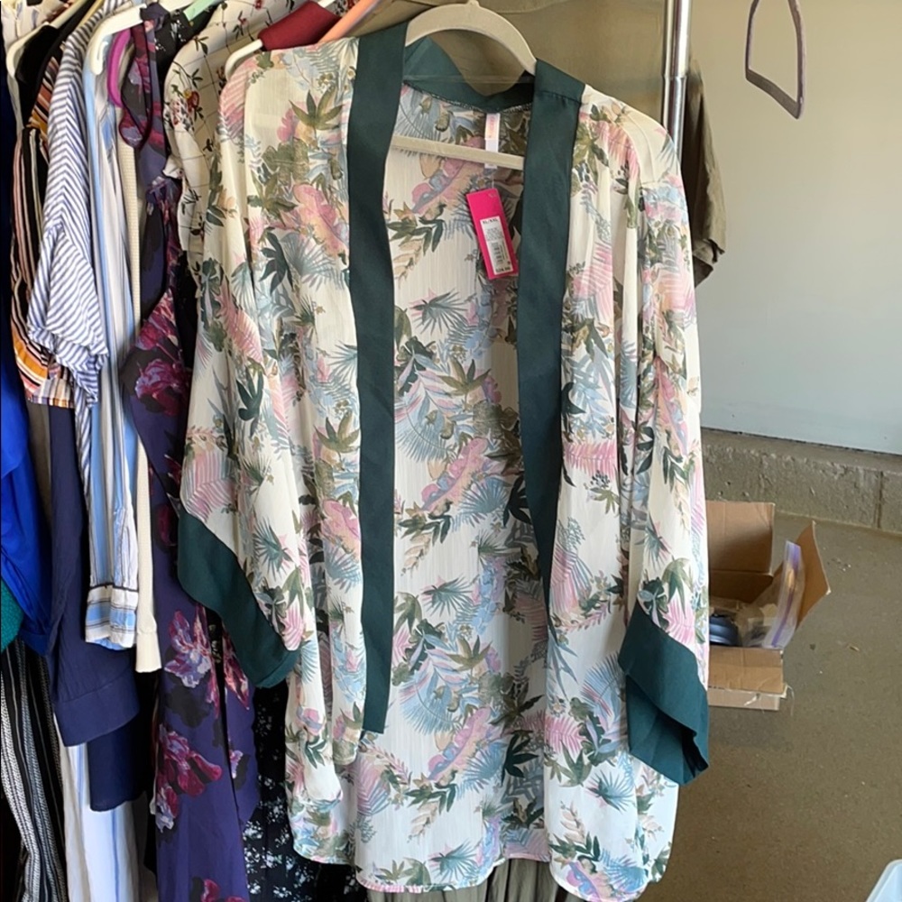 Kimono robe BRAND NEW